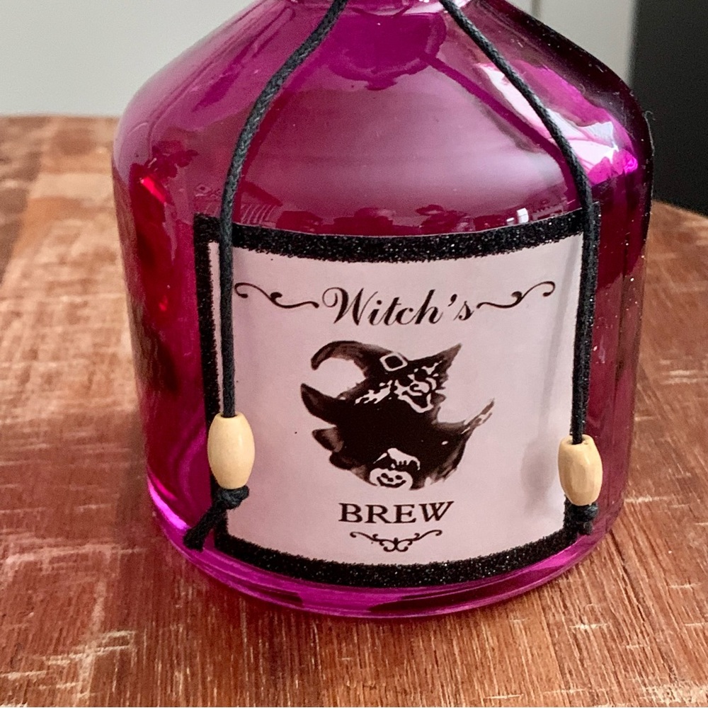Bat’s Heart & Witch’s Brew Glass Potion Bottles with Figural Toppers Set of Two - Picture 7 of 8
